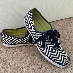 Keds 💙 Taylor Swift collab Navy and White Chevron Sneakers